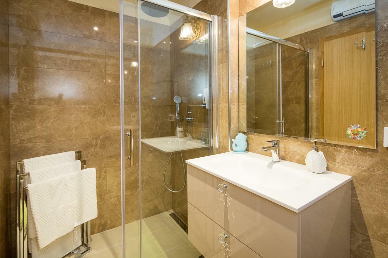 Valdibora Sea View Residence Rovinj Eksteriør bilde