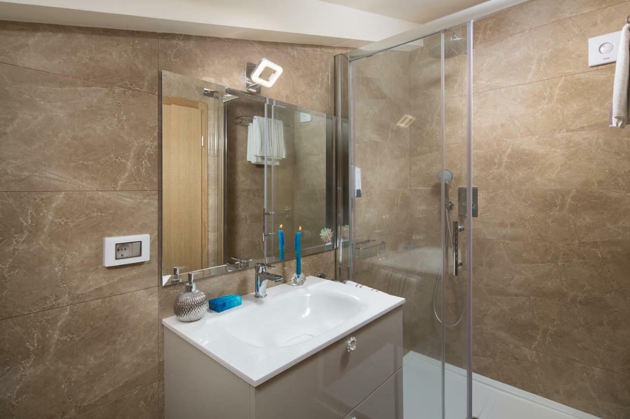 Valdibora Sea View Residence Rovinj Eksteriør bilde